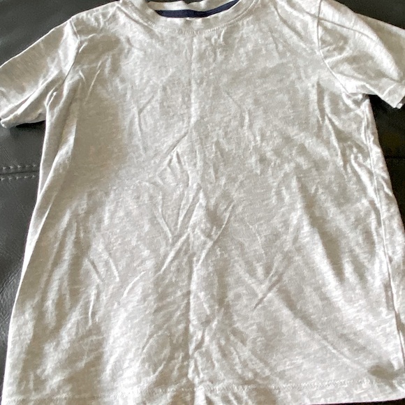 H&M gray shirt - Picture 1 of 3